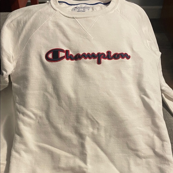 Champion White Crewneck Sweatshirt - Picture 1 of 1